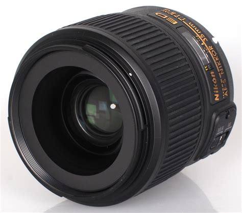 Nikon AF-S NIKKOR 35mm f/1.8G ED Fixed Zoom Lens with Auto Focus for Nikon DSLR Cameras