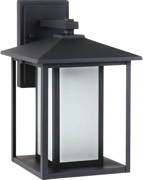 Sea Gull Lighting Generation 89029-12 Transitional One Light Outdoor Wall Lantern from Seagull-Hunnington Collection in Black Finish